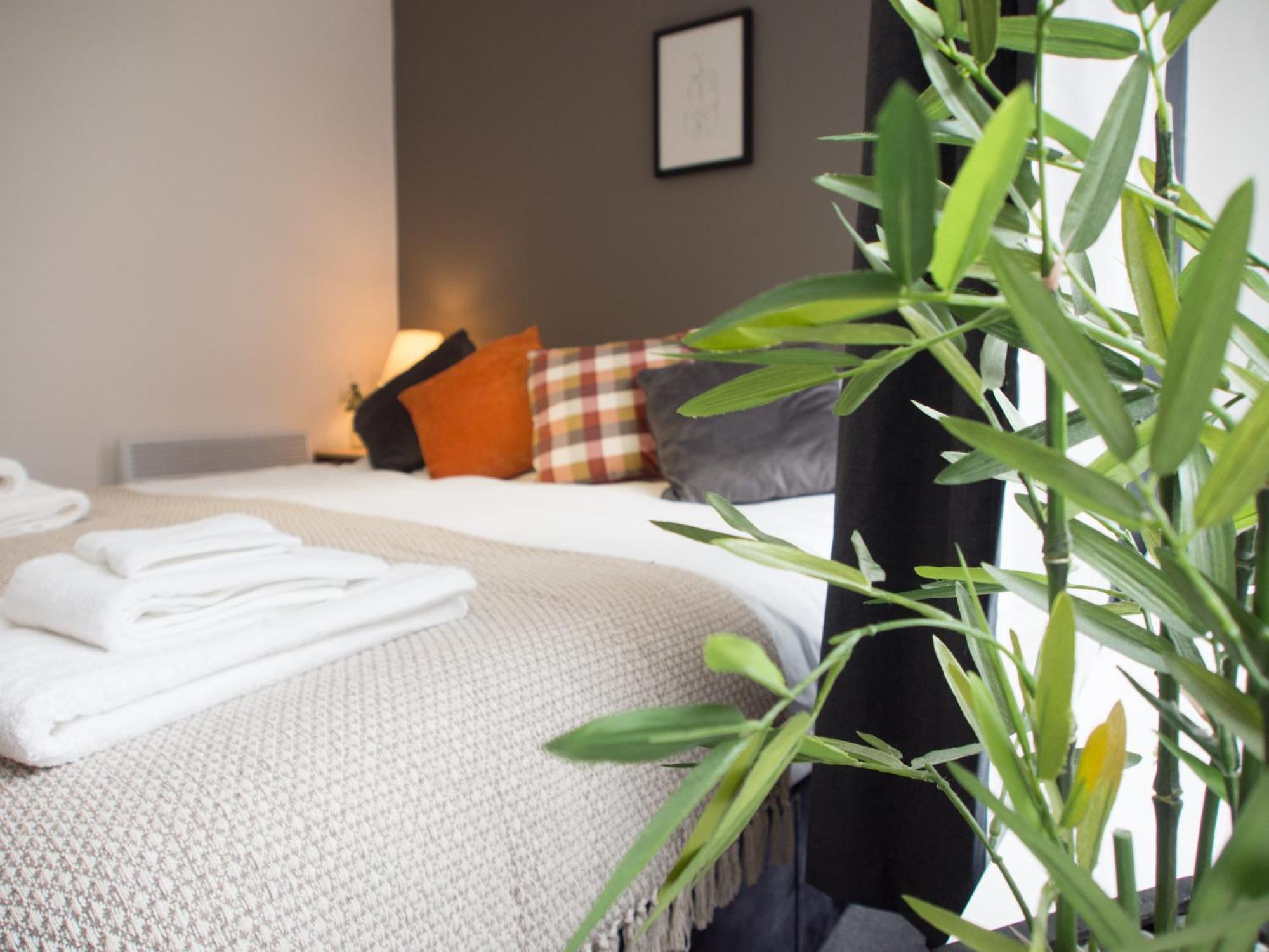 Cathedral Apartment Sheffield Bagian luar foto