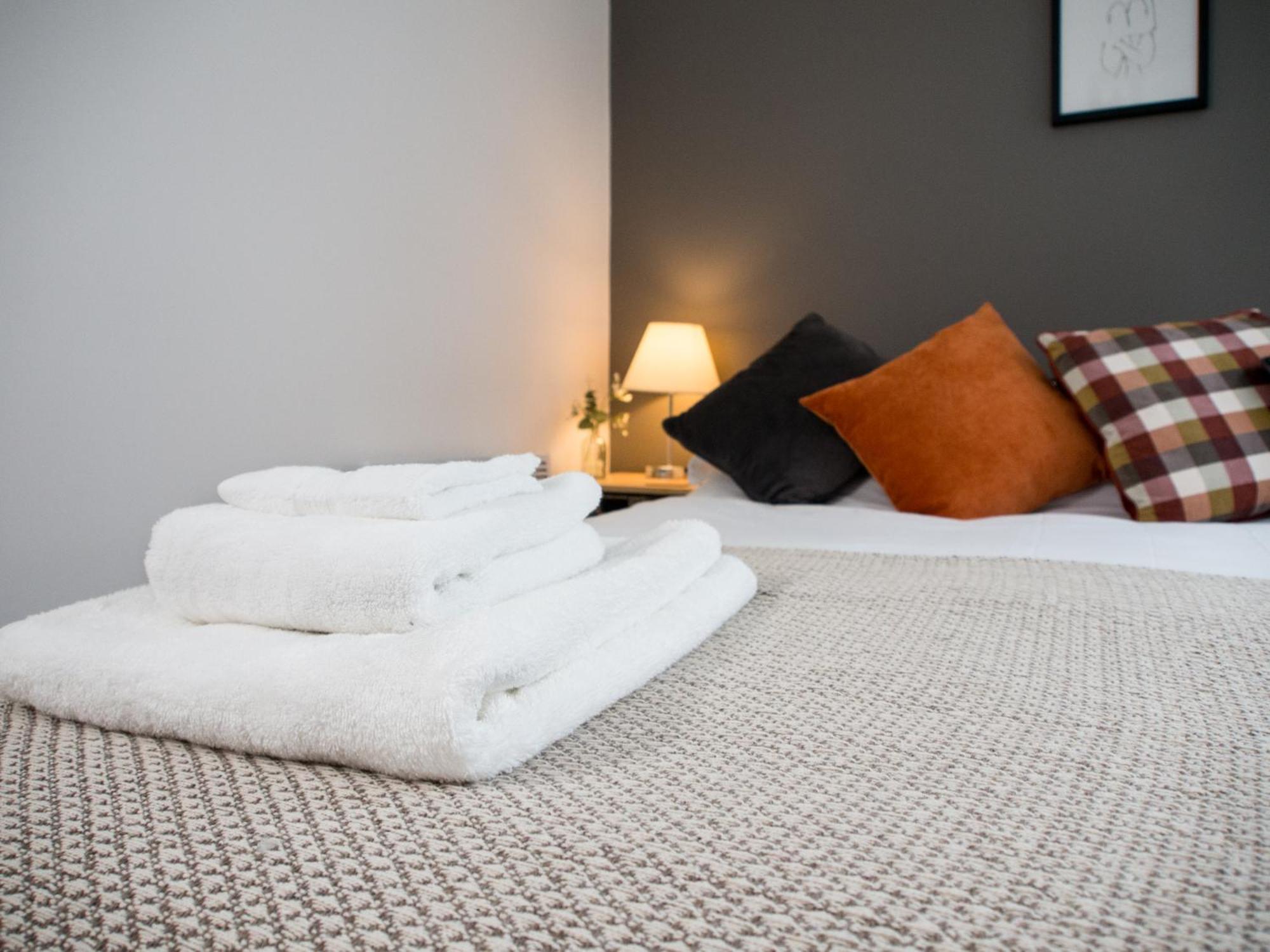 Cathedral Apartment Sheffield Bagian luar foto