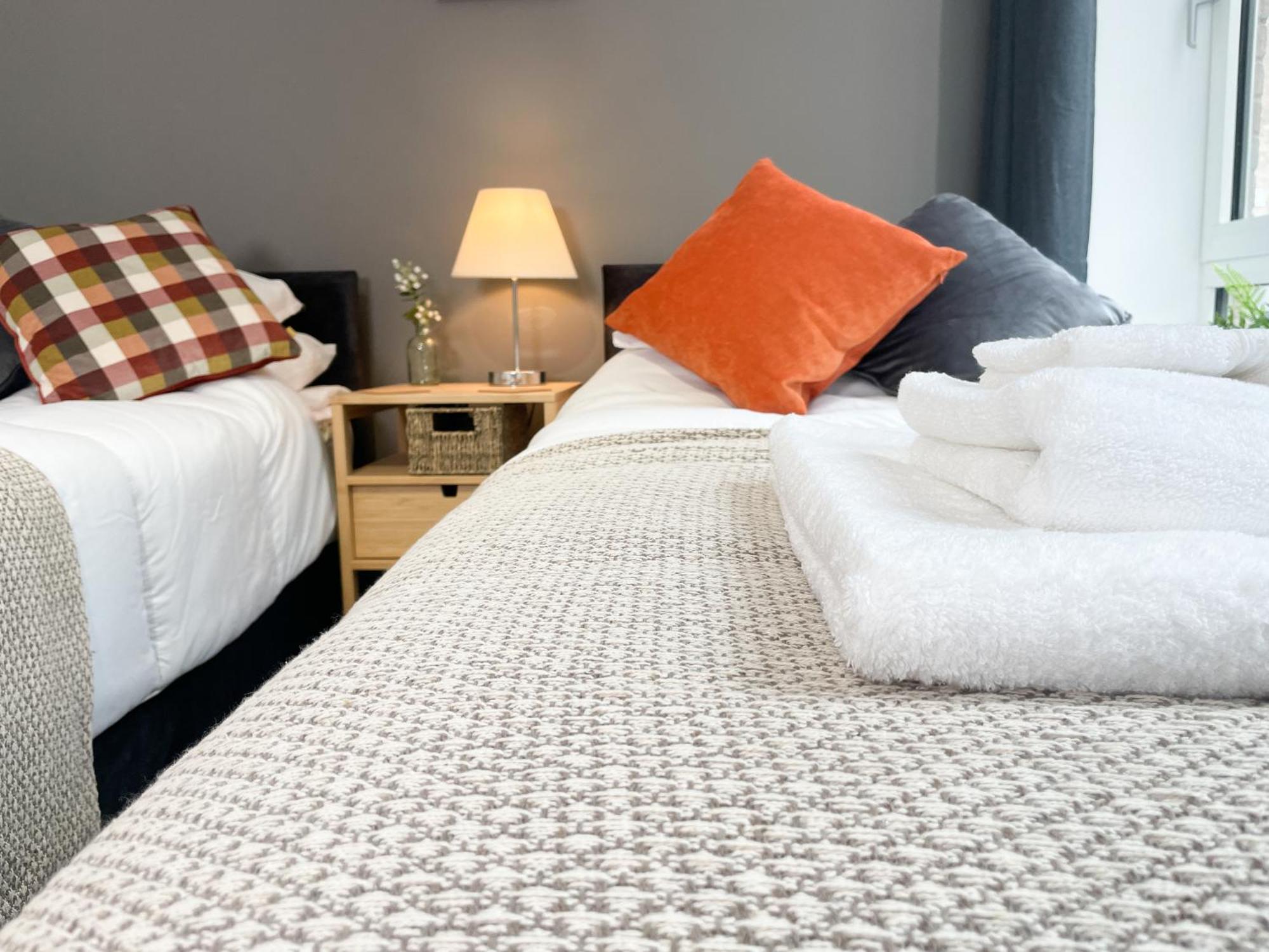 Cathedral Apartment Sheffield Bagian luar foto